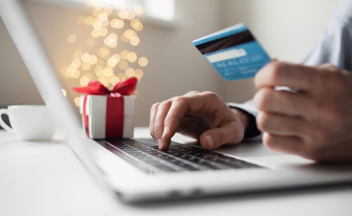 holiday shopping trends